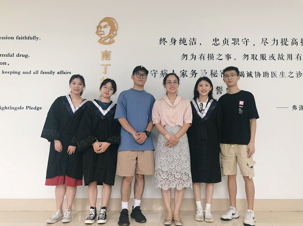 李莎莎老师