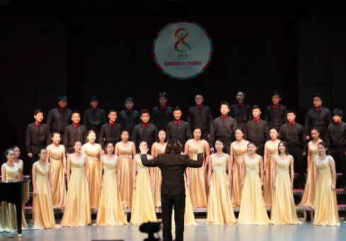 《将进酒》大学生艺术节展演现场